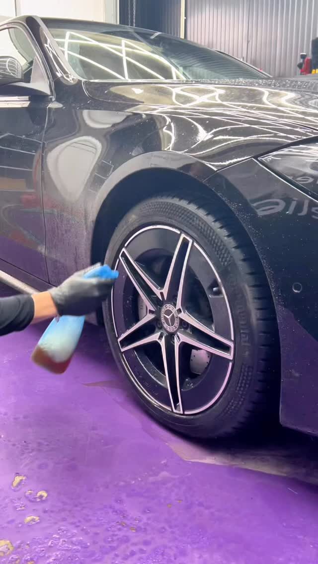 Instagram post from avtographdetailing. This post is in position 1.